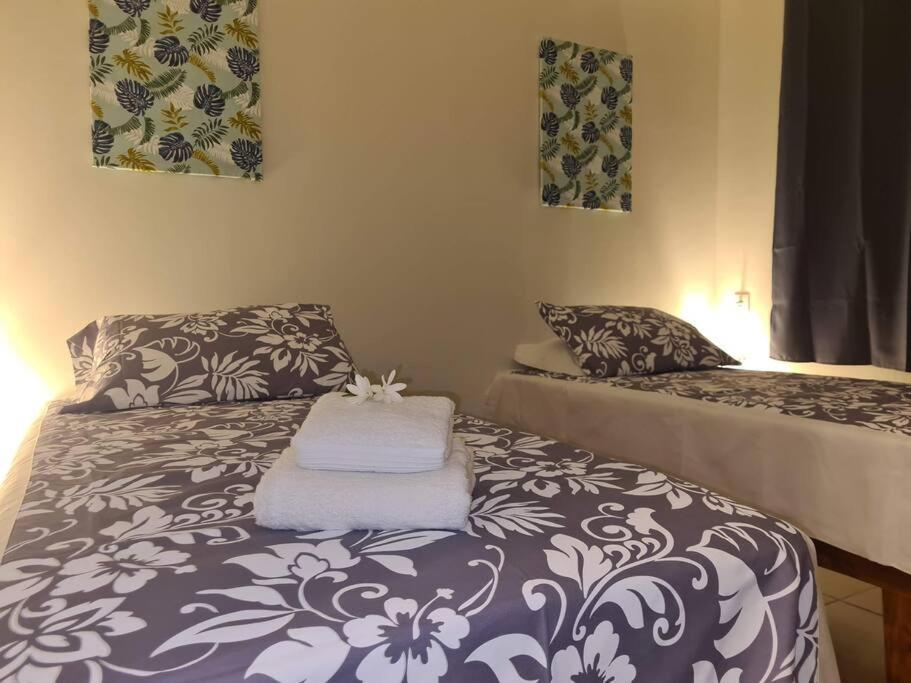 Taharu'U Guest House By The Beach Papara Екстер'єр фото
