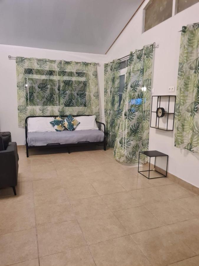 Taharu'U Guest House By The Beach Papara Екстер'єр фото