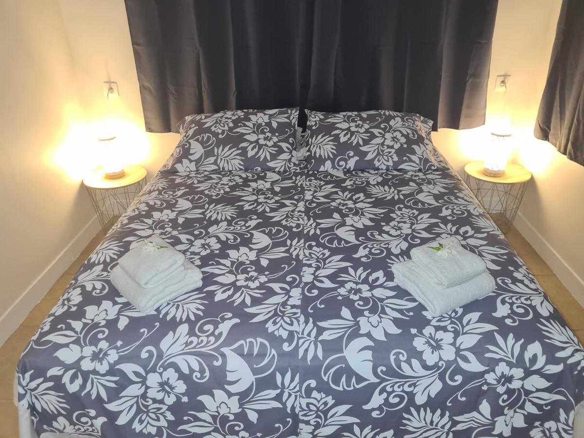 Taharu'U Guest House By The Beach Papara Екстер'єр фото